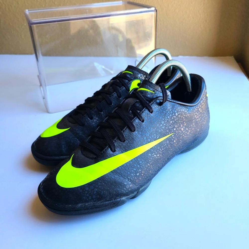 NIKE CR7 MERCURIAL VAPOR SUPERFLY III FG SOCCER BOOTS US 7 / UK 6